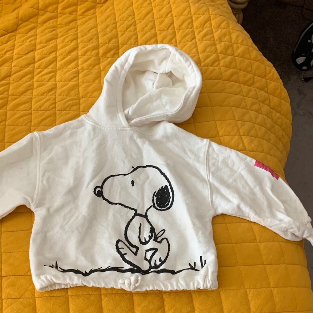 Zara Kids White Snoopy Graphic Hoodie